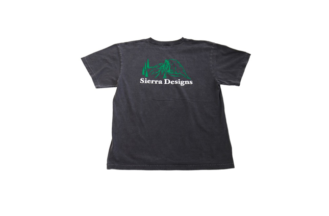 SD_921802_HALF DOME GRAPHIC TEE_Black_1.jpg